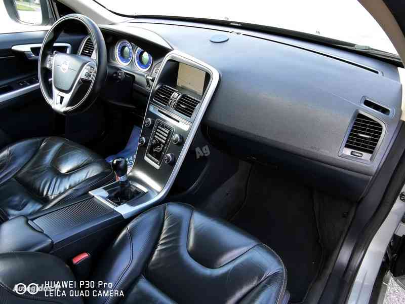 Стоимость растаможки Volvo XC60 2011 года (2.0 Дизель) на механике